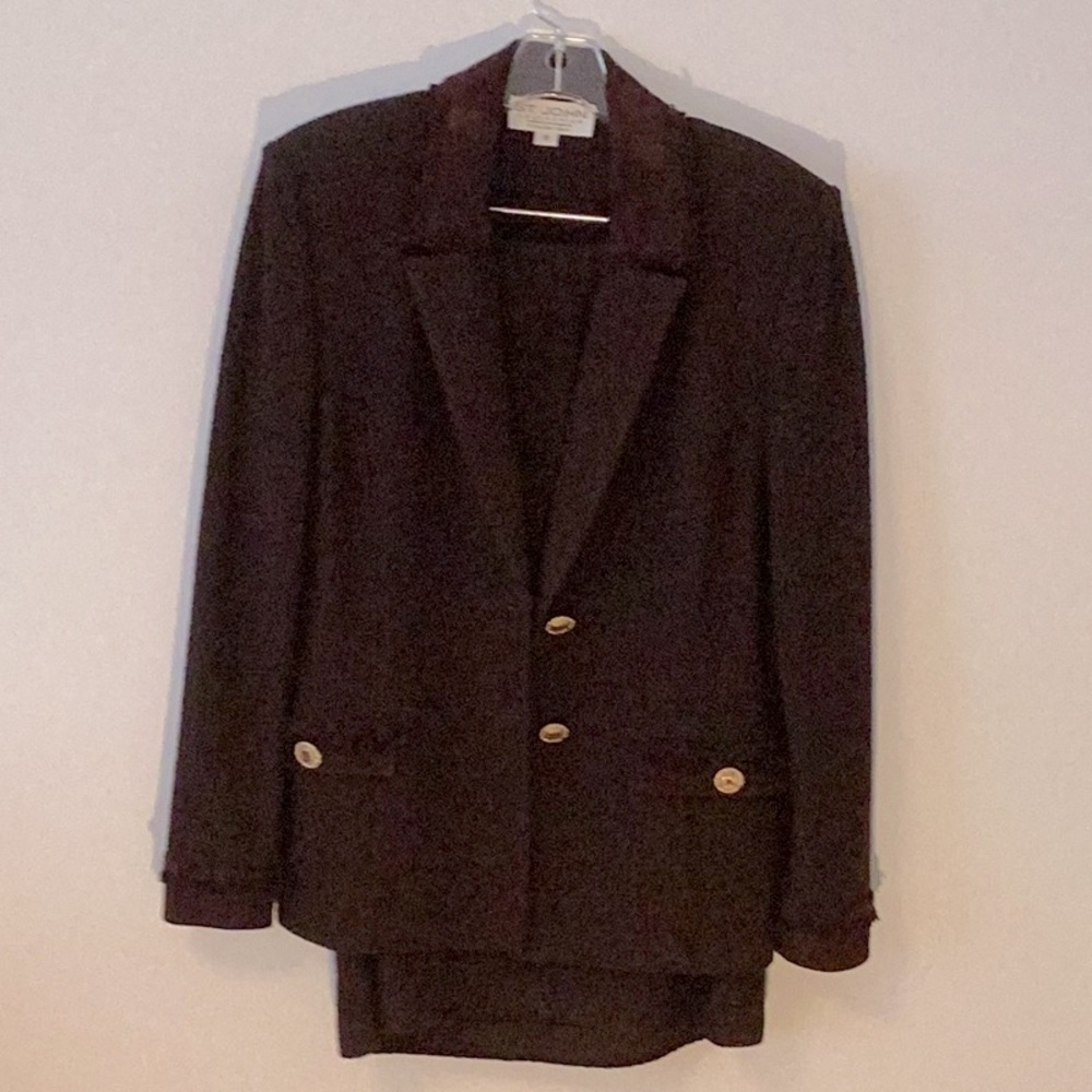 St John suit